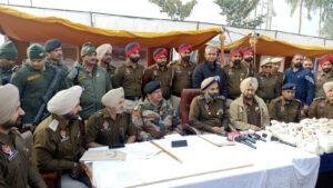 पंजाब 07 जनवरी *31.020 किलोग्राम हैरोइन तथा वरना कार समेत 2 आरोपी काबू पंजाब 07 जनवरी *31.020 किलोग्राम हैरोइन तथा वरना कार समेत 2 आरोपी काबू