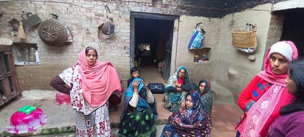 कौशाम्बी13जनवरी2023*एक रात में 4 घरों से लाखों के जेवर नगदी उठा ले गए चोर* कौशाम्बी13जनवरी2023*एक रात में 4 घरों से लाखों के जेवर नगदी उठा ले गए चोर*