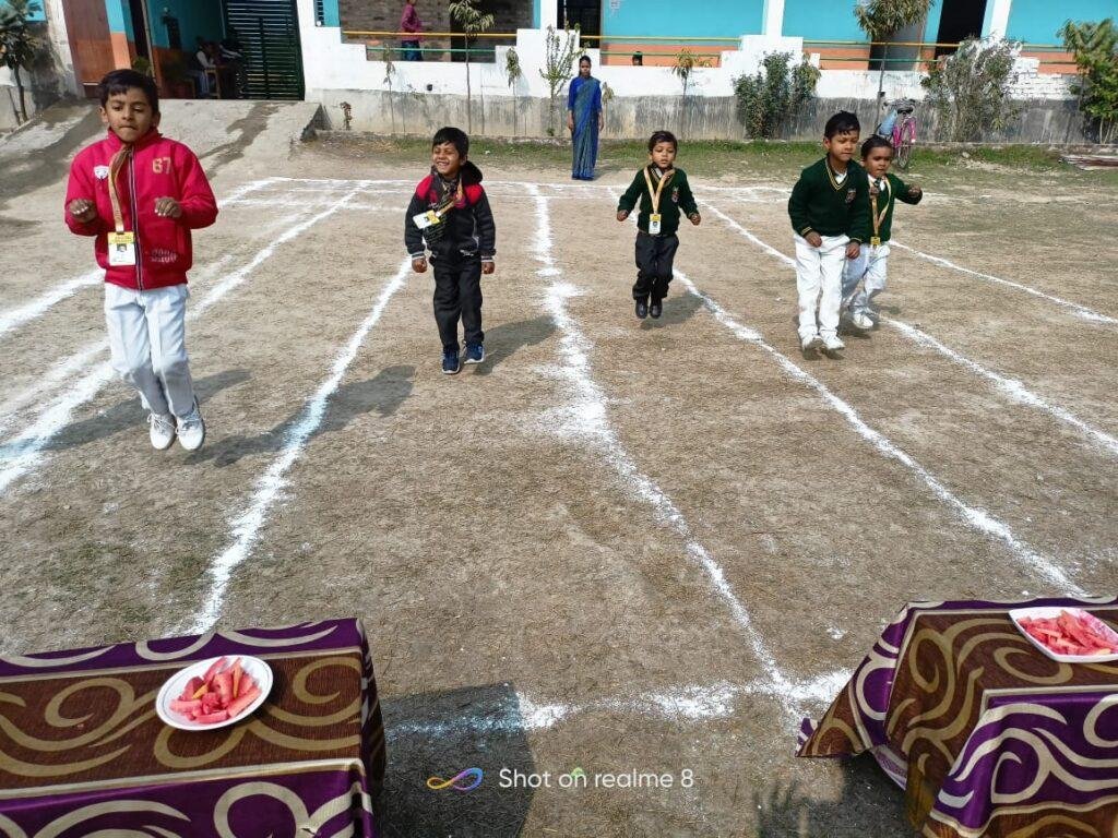 औरैया21जनवरी2023*रैबिट एंड कैरेट रेस का हुआ आयोजन औरैया21जनवरी2023*रैबिट एंड कैरेट रेस का हुआ आयोजन