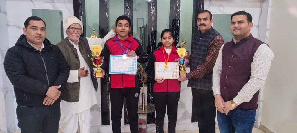 बागपत21जनवरी2023*नेशनल शूटिंग पदक विजेता किए पुरस्कृत बागपत21जनवरी2023*नेशनल शूटिंग पदक विजेता किए पुरस्कृत