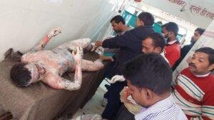 बाराबंकी21जनवरी*कानूनगो के सहायक ने दबंग तहसीलदार के धमकी से छूब्द होकर तहसील परिसर में आत्महत्या की कोशिश की* बाराबंकी21जनवरी*कानूनगो के सहायक ने दबंग तहसीलदार के धमकी से छूब्द होकर तहसील परिसर में आत्महत्या की कोशिश की*