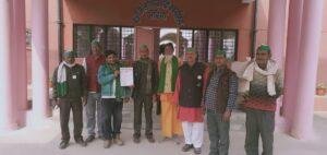 औरैया24जनवरी2023*भाकियू ने तिरंगा यात्रा निकालने की अनुमति हेतु एसडीएम को ज्ञापन सौंपा। औरैया24जनवरी2023*भाकियू ने तिरंगा यात्रा निकालने की अनुमति हेतु एसडीएम को ज्ञापन सौंपा।