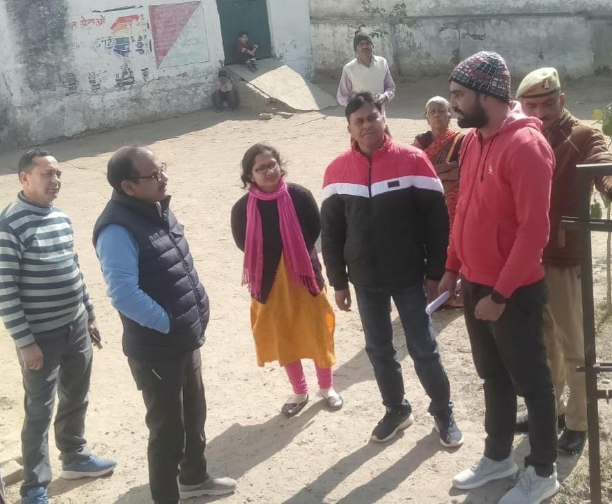 बागपत28जनवरी*तत्काल प्रभाव से चार दिवारी व मुख्य दरवाजा, छात्रों के लिए शौचालय बनवाए जाए। बागपत28जनवरी*तत्काल प्रभाव से चार दिवारी व मुख्य दरवाजा, छात्रों के लिए शौचालय बनवाए जाए।