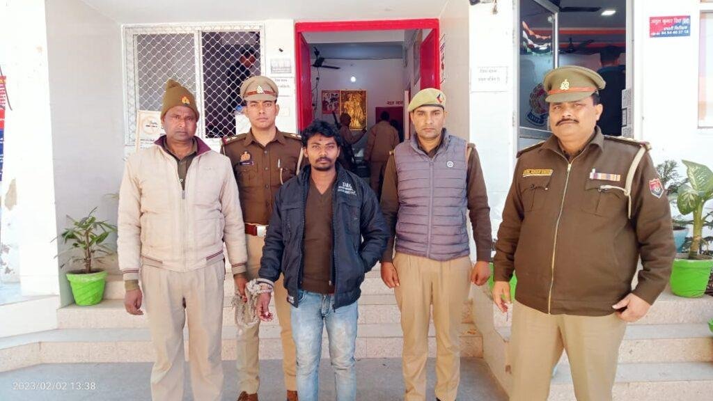 कानपुर05फरवरी*नशेबाज युवक ने दोस्त की सिर कूचकर की हत्या हुआ गिरफ्तार।