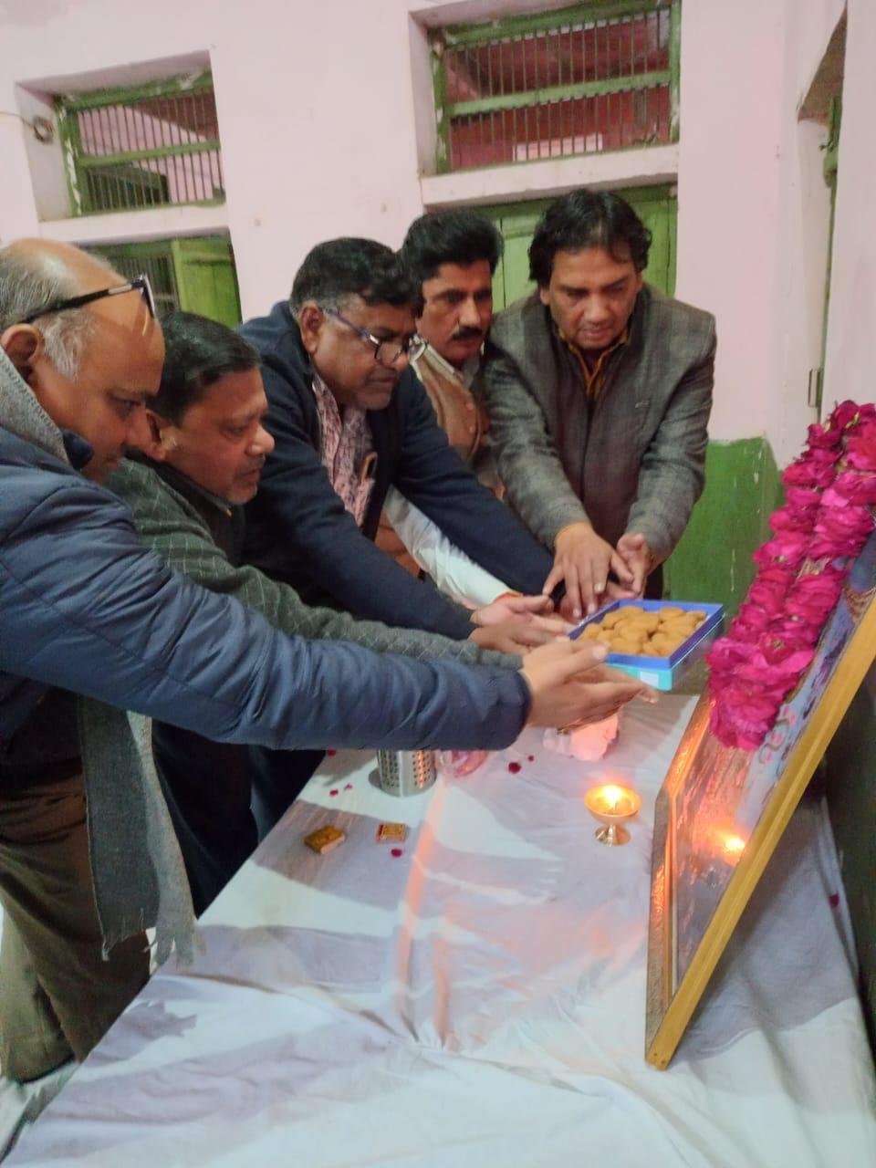 मथुरा06फरवरी*गिलट आभूषण व्यवसायी समिति रजि0 मथुरा की साधारण सभा की बैठक हुई।