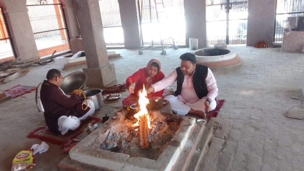 मथुरा09फरवरी*पथवारी मंदिर पर हुआ हवन पूजन मथुरा09फरवरी*पथवारी मंदिर पर हुआ हवन पूजन