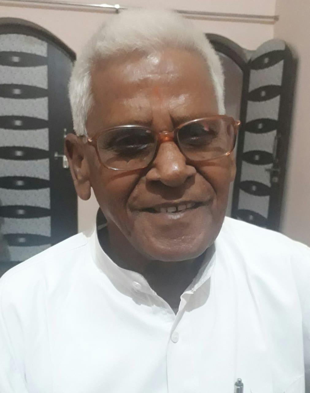 इटावा10फरवरी*वरिष्ठ पत्रकार व पूर्व सभासद पीजीआई सैफ़ई में उपचार के दौरान निधन हो गया*