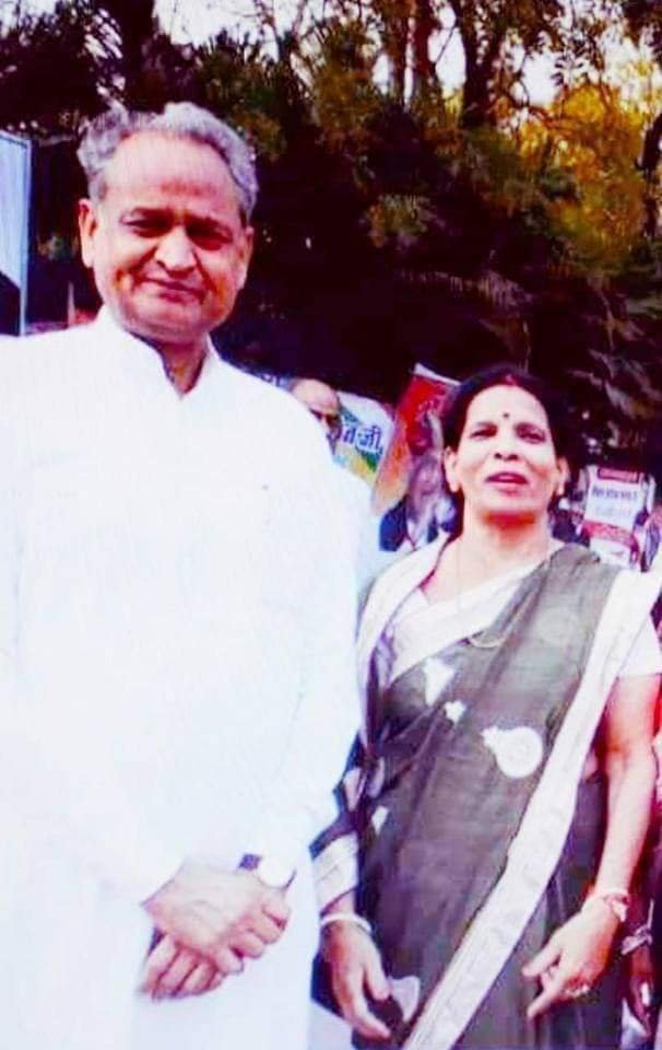 जोधपुर10फरवरी*ऐतिहासिक बजट राजस्थान सरकार 2023 और 24 के में अब तक का सबसे लाभकारी राहत देने वाला बजट पाकर चेहरे खिले