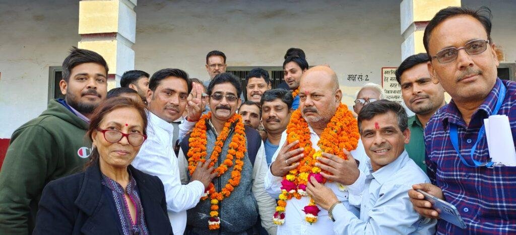 औरैया12फरवरी2023*राजू शुक्ला बने प्रेस क्लब के अध्यक्ष, विवेक विश्नोई महामंत्री*