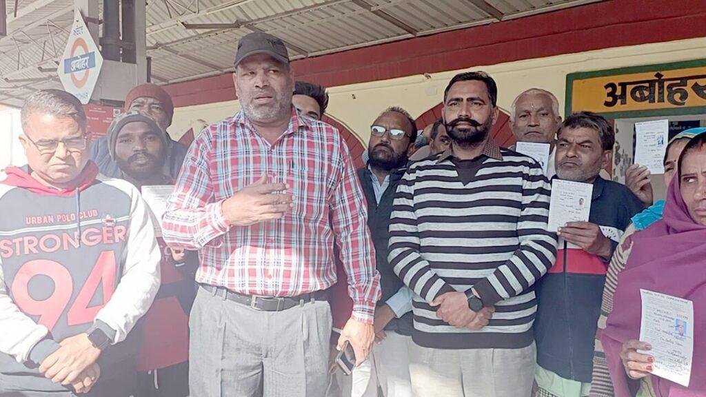 पंजाब 13 फरवरी *विपन शर्मा द्वारा किये जा रहे कार्य सराहनीय : बार प्रधान लखविंद्र सिंह सिद्धू पंजाब 13 फरवरी *विपन शर्मा द्वारा किये जा रहे कार्य सराहनीय : बार प्रधान लखविंद्र सिंह सिद्धू