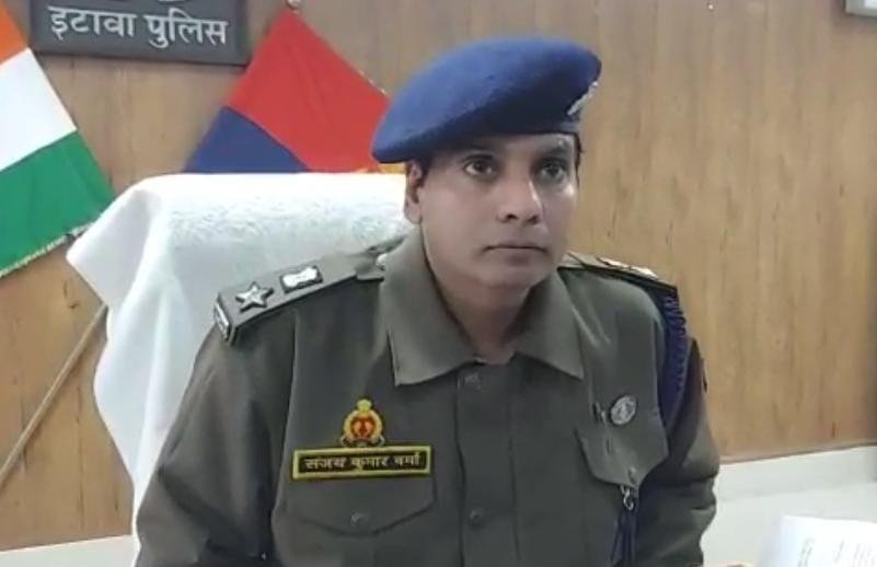 इटावा16फरवरी*इंटर मिडियेट की तीन छात्राओं के लिए एसएसपी संजय कुमार वर्मा बने अभिभावक* इटावा16फरवरी*इंटर मिडियेट की तीन छात्राओं के लिए एसएसपी संजय कुमार वर्मा बने अभिभावक*