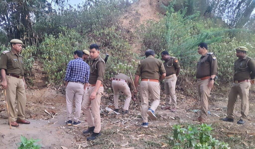 चित्रकूट01मार्च*कोतवाली कर्वी पुलिस टीम एवं आबकारी विभाग की संयुक्त टीम द्वारा 2000 किग्रा0 लहन, 25 लीटर कच्ची शराब व 07 अदद भट्टी को नष्ट किया*