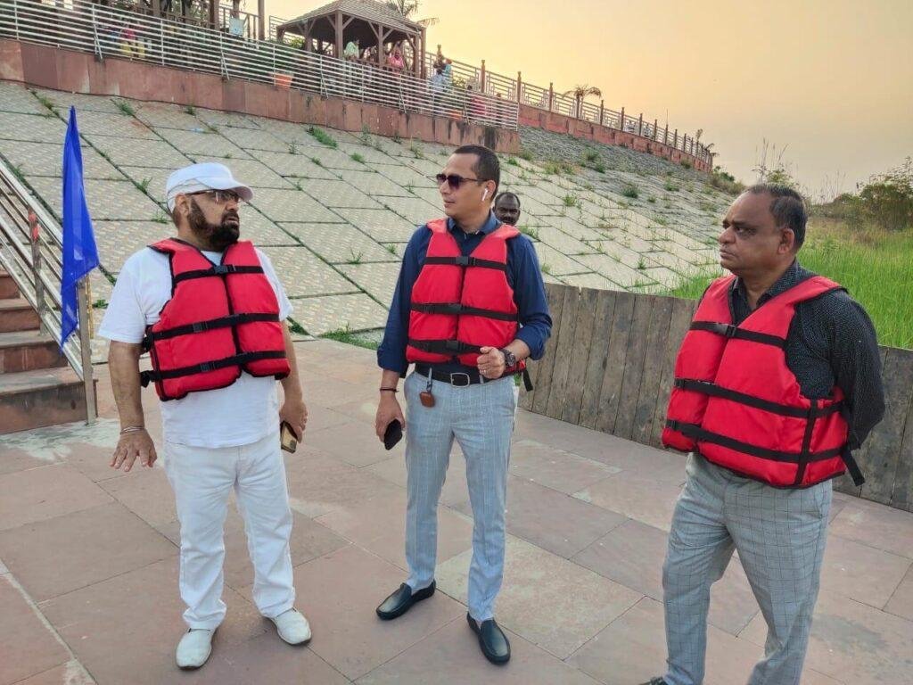 कानपुर नगर 14 मार्च *बोट क्लब मे रोमांच और बढ़ा,एक और नई स्पीड बोट बेड़े में शामिल। कानपुर नगर 14 मार्च *बोट क्लब मे रोमांच और बढ़ा,एक और नई स्पीड बोट बेड़े में शामिल।