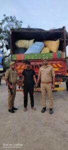 कानपुर नगर 15 मार्च *रांची से राजस्थान जा रही 30 क्विंटल अफीम पकड़ी। कानपुर नगर 15 मार्च *रांची से राजस्थान जा रही 30 क्विंटल अफीम पकड़ी।