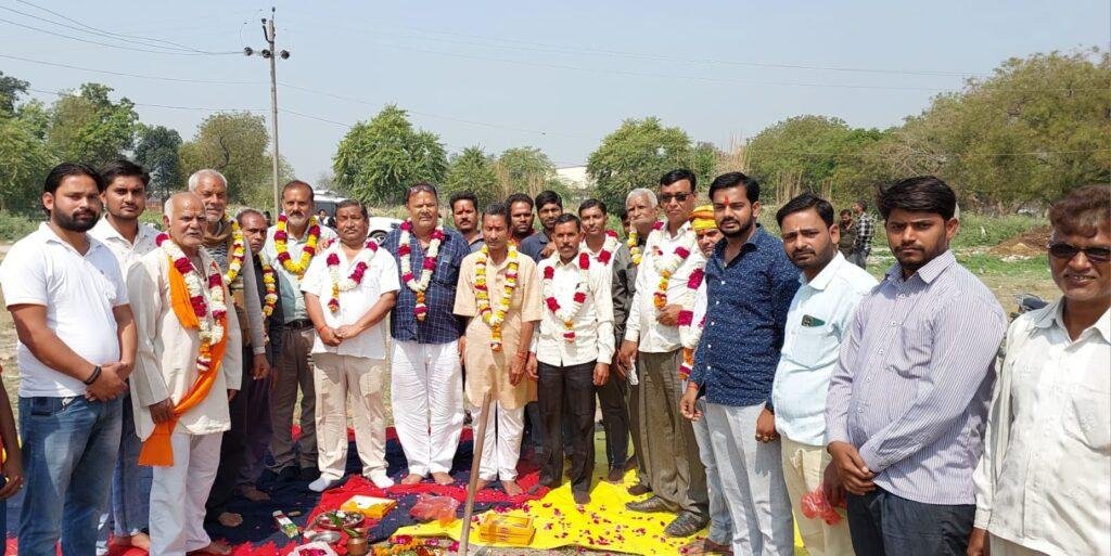 कानपुर नगर 21 मार्च*चौबेपुर ब्लाक की ग्राम पंचायत अमिलिहा में उप स्वास्थ्य केंद्र का किया गया भूमि पूजन। कानपुर नगर 21 मार्च*चौबेपुर ब्लाक की ग्राम पंचायत अमिलिहा में उप स्वास्थ्य केंद्र का किया गया भूमि पूजन।