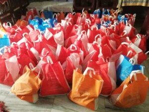 कौशाम्बी28मार्च*रमजान में 100 से अधिक ज़रूरत मंदों में बांटी राशन सामग्री* कौशाम्बी28मार्च*रमजान में 100 से अधिक ज़रूरत मंदों में बांटी राशन सामग्री*