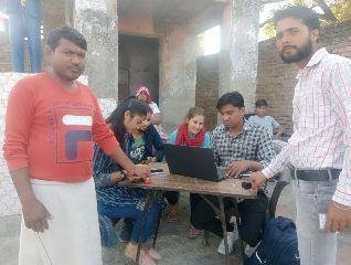 मथुरा 03 मार्च* आज 03 मार्च को नगला बिंदा पर 107 आयुष्मान कार्ड बनाये गए 