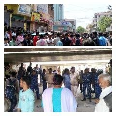 भागलपुर 27 मार्च* भोलानाथ फ्लाईओवर का निर्माण गलत तरीके से होने के वजह से सड़कों पर उतरे लोग,किया रोड जाम  मौके पर सीओ समेत कई अधिकारी पहुंचे हैं। भागलपुर 27 मार्च* भोलानाथ फ्लाईओवर का निर्माण गलत तरीके से होने के वजह से सड़कों पर उतरे लोग,किया रोड जाम  मौके पर सीओ समेत कई अधिकारी पहुंचे हैं।