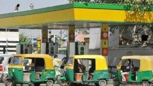 नई दिल्ली 24 मार्च *बिगड़ेगा आम आदमी का बजट, फिर महंगी हो सकती है CNG