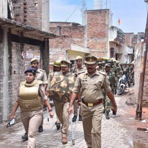 प्रतापगढ़ 1 मई*आगामी नगर निकाय चुनाव-2023 के दृष्टिगत BSF/ पुलिस बल के साथ एसपी ने किया फ्लैग मार्च।