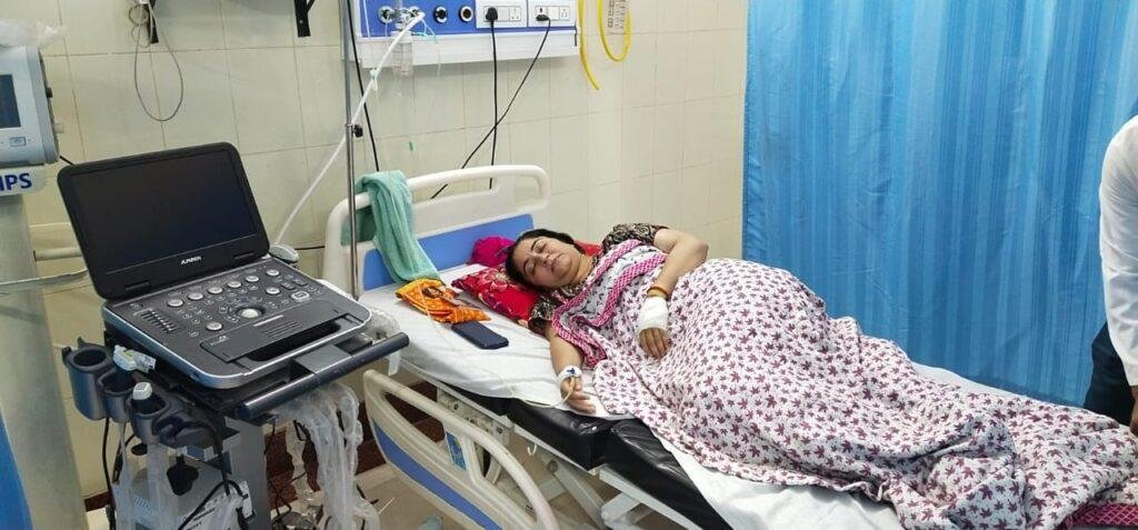 सूरतगढ़03अप्रैल*शराबबंदी आंदोलन की राष्ट्रीय अध्यक्ष आमरण अनशन के 14 दिन तबीयत बिगड़ी।