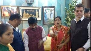 कानपुर04अप्रैल*औद्योगिक विकास मंत्री नंद गोपाल नंदी पहुंचे कानपुर।*