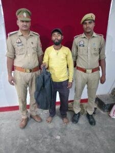 चित्रकूट 4 अप्रैल*थाना पहाड़ी पुलिस ने एक अभियुक्त को 18 क्वार्टर देशी शराब के साथ किया गिरफ्तार*