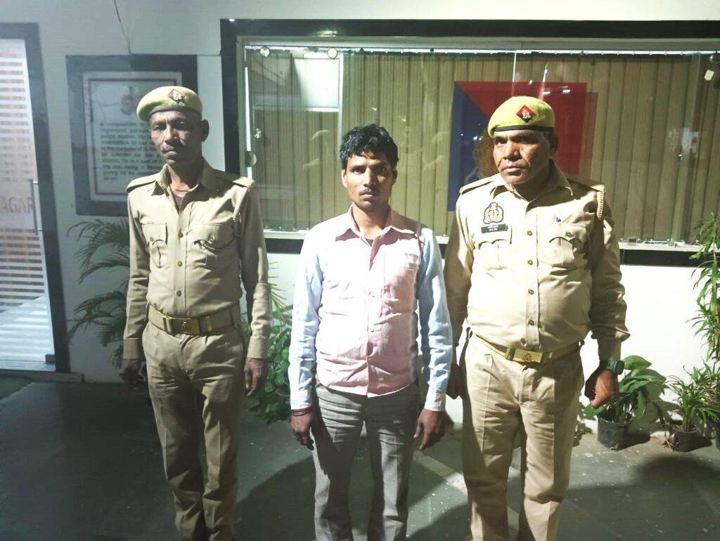 मथुरा 5 अप्रैल*थाना गोविन्दनगर पुलिस ने सट्टा लगाते समय 01 सटोरिये को किया गिरफ्तार ।*