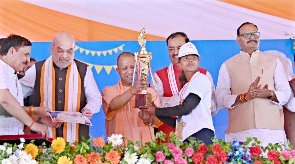 कौशाम्बी07अप्रैल*केन्द्रीय गृह मंत्री एवं मुख्यमंत्री ने कौशाम्बी महोत्सव-2023 का किया शुभारम्भ*