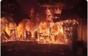 कानपुर नगर10अप्रैल*40 दुकान किदवई नगर में लगभग 50 लाख का सामान जलकर राख,