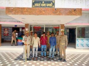 कानपुर11अप्रैल*वाहन चेकिंग के दौरान तीन लुटेरे दबोचे गए*