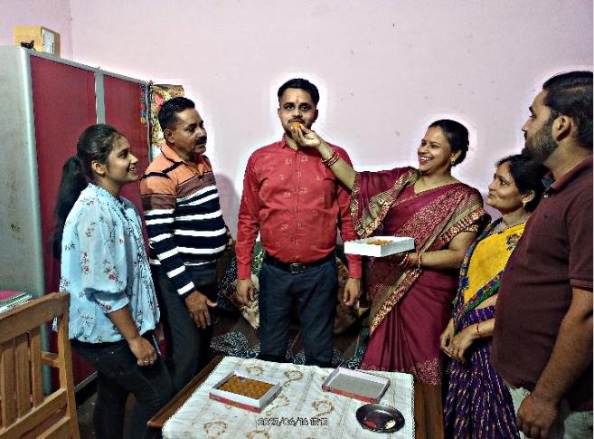 कौशांबी 14 अप्रैल*भारत के टॉप 30 में शामिल हुए प्रखर सक्सैना* कौशांबी 14 अप्रैल*भारत के टॉप 30 में शामिल हुए प्रखर सक्सैना*