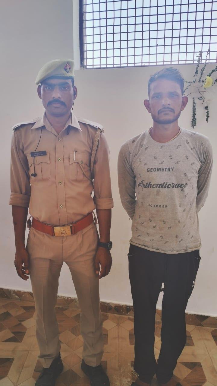 चित्रकूट 16 अप्रैल*थाना सरधुवा पुलिस ने एक वारण्टी अभियुक्त को गिरफ्तार किया*