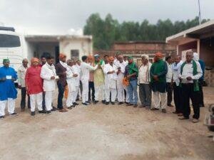 आगरा23अप्रैल*मंडल अध्यक्ष आगरा युवा विंग विपिन यादव के नेतृत्व में आगरा मंडल के कैंप कार्यालय पर समीक्षा बैठक संपन्न हुई।