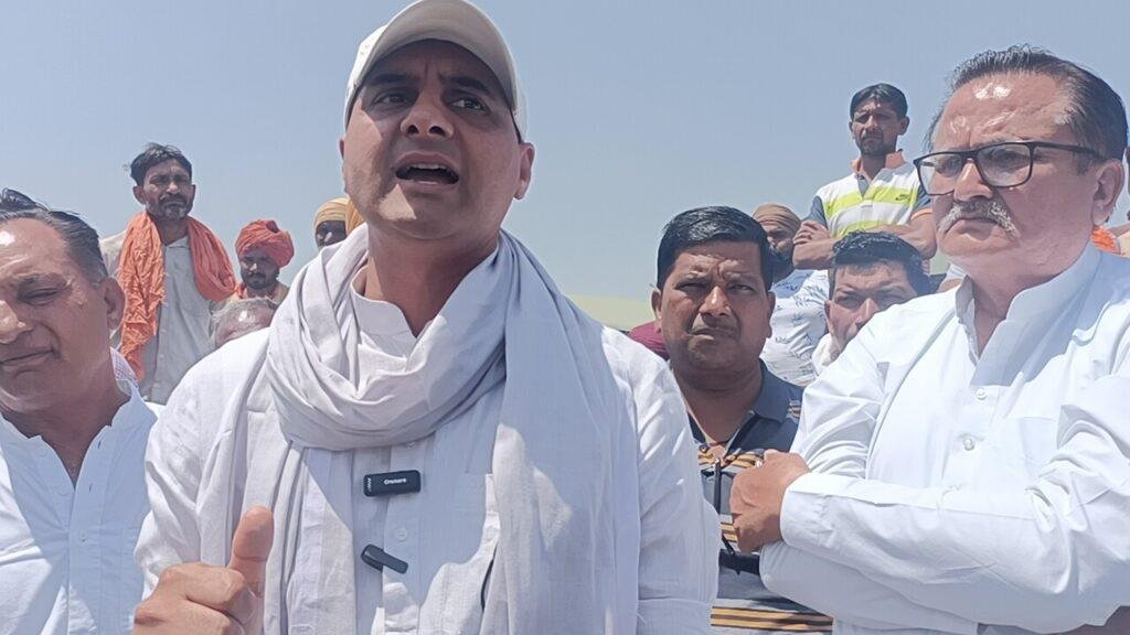 पंजाब24अप्रैल*विधायक संदीप जाखड़ ने किया अनाज मंडी का दौरा, सुनी किसानों की समस्याएं