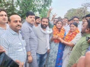 औरैया24अप्रैल*नगर पंचायत अटसू से अध्यक्ष पद के लिए भारतीय जनता पार्टी की उम्मीदवार ऋचा राजपूत ने किया नामांकन*