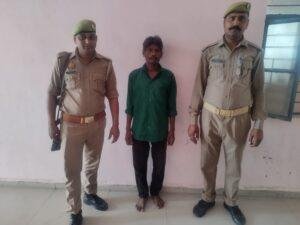 मथुरा25अप्रैल*थाना सदर बाजार पुलिस द्वारा अवैध शराब बेचने वाला 01 अभियुक्त गिरफ्तार, 20 लीटर अवैध कच्ची शराब बरामद ।*