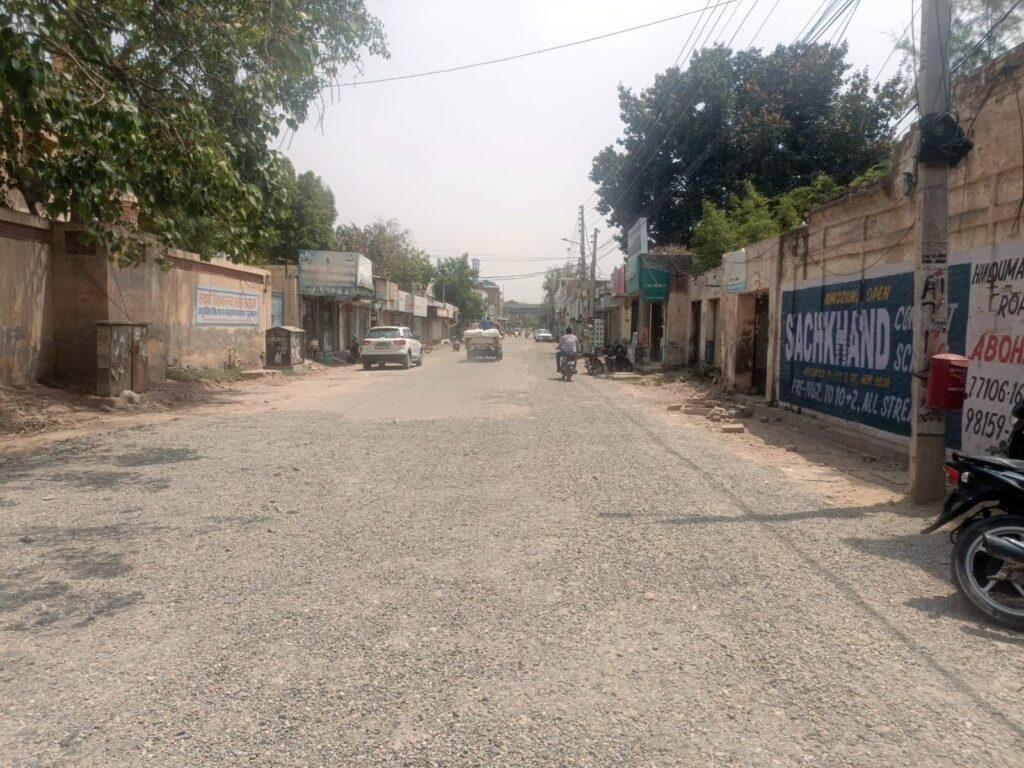 पंजाब26अप्रैल*साहित्य सदन रोड का निर्माण कार्य शुरू, लोगों ने प्रशासन का जताया आभार