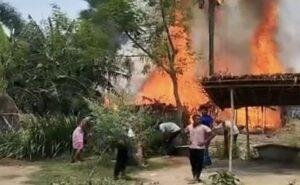 बेगूसराय27अप्रैल*खाना बनाने के दौरान बड़ा हादसा, लगी भीषण आग, धू-धू कर जले कई मकान