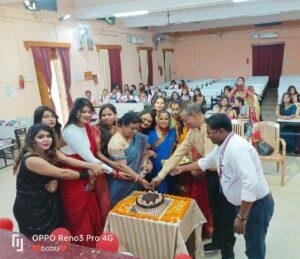 भागलपुर28अप्रैल*छुट्टी में भी निपटाए जायेंगे विश्वविद्यालय के जरूरी काम, कुलपति ने रजिस्ट्रार को दिए निर्देश।