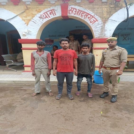 लखनऊ30april*थाना क्षेत्र की शांति व्यवस्था भंग करने वाले तीन अभियुक्तों को किया गिरफ्तार