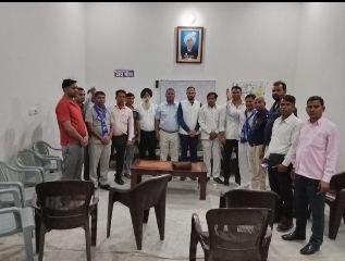 हरियाणा 07 अप्रैल* पलवल, कल दिनांक 6 अप्रैल 2023 को बहुजन समाज पार्टी के तत्वाधान मे पलवल विधान में एक बैठक हुई। हरियाणा 07 अप्रैल* पलवल, कल दिनांक 6 अप्रैल 2023 को बहुजन समाज पार्टी के तत्वाधान मे पलवल विधान में एक बैठक हुई।