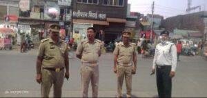 рдордереБрд░рд╛ 07 рдЕрдкреНрд░реИрд▓*рд▓рдХреНрд╖реНрдореА рдирдЧрд░ рдЪреМрд░рд╛рд╣реЗ рдкрд░ рдЪреМрдХреА рдЗрдВрдЪрд╛рд░реНрдЬ рдиреЗ рдЕрдкрдиреЗ рджрд▓ рдмрд▓ рдХреЗ рд╕рд╛рде рдЪрд▓рд╛рдпрд╛ рдЪреЗрдХрд┐рдВрдЧ рдЕрднрд┐рдпрд╛рдиред рдордереБрд░рд╛ 07 рдЕрдкреНрд░реИрд▓*рд▓рдХреНрд╖реНрдореА рдирдЧрд░ рдЪреМрд░рд╛рд╣реЗ рдкрд░ рдЪреМрдХреА рдЗрдВрдЪрд╛рд░реНрдЬ рдиреЗ рдЕрдкрдиреЗ рджрд▓ рдмрд▓ рдХреЗ рд╕рд╛рде рдЪрд▓рд╛рдпрд╛ рдЪреЗрдХрд┐рдВрдЧ рдЕрднрд┐рдпрд╛рдиред