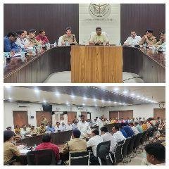 चित्रकूट18अप्रैल*डीएम व एस पी की उपस्थिति में ईद उल फितर त्यौहार को लेकर कलेक्ट्रेट सभागार में पीस कमेटी की बैठक संपन्न। चित्रकूट18अप्रैल*डीएम व एस पी की उपस्थिति में ईद उल फितर त्यौहार को लेकर कलेक्ट्रेट सभागार में पीस कमेटी की बैठक संपन्न।