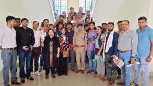 कानपुर02मई23*क्राइम ब्रांच पुलिस कमिश्नरेट कानपुर नगर ने 71 गुमशुदा मोबाइल फोन लोगों को लौटाये* कानपुर02मई23*क्राइम ब्रांच पुलिस कमिश्नरेट कानपुर नगर ने 71 गुमशुदा मोबाइल फोन लोगों को लौटाये*