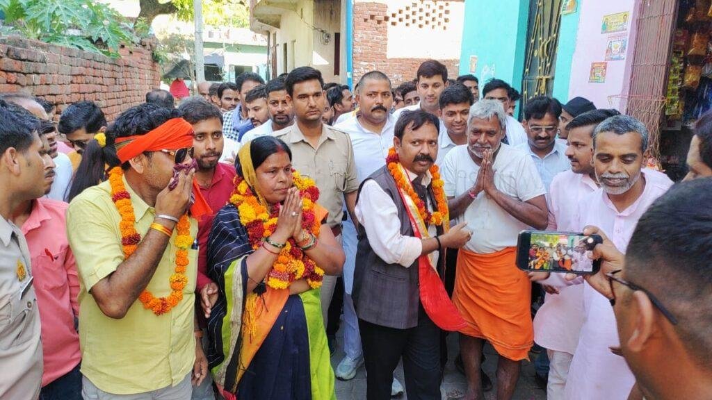 कानपुर04मई23*शिवराजपुर में कमल का फूल खिलने को तैयार कानपुर04मई23*शिवराजपुर में कमल का फूल खिलने को तैयार