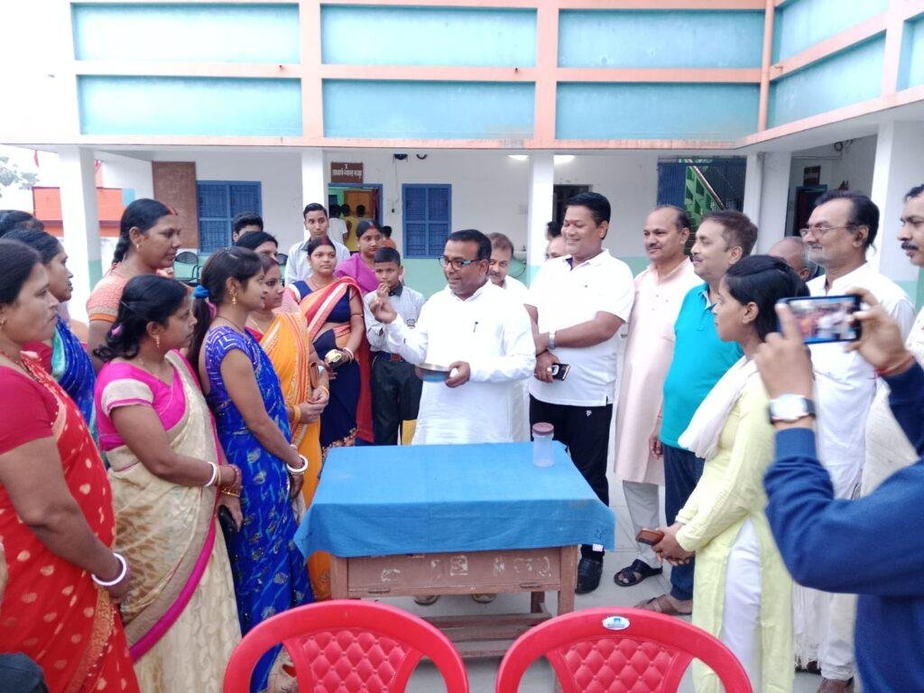 भागलपुर04मई23*मातृशक्ति द्वारा अल्पाहार कार्यक्रम भागलपुर04मई23*मातृशक्ति द्वारा अल्पाहार कार्यक्रम