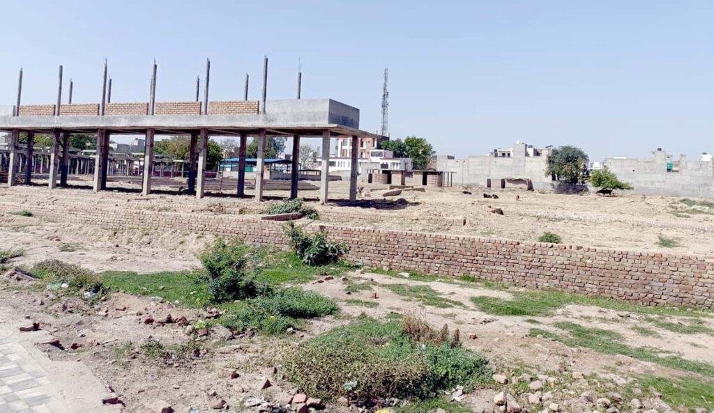 पंजाब05मई*अबोहर के नेहरू स्टेडियम व बस स्टैंड के नवनिर्माण का कार्य बीच में रूका पंजाब05मई*अबोहर के नेहरू स्टेडियम व बस स्टैंड के नवनिर्माण का कार्य बीच में रूका