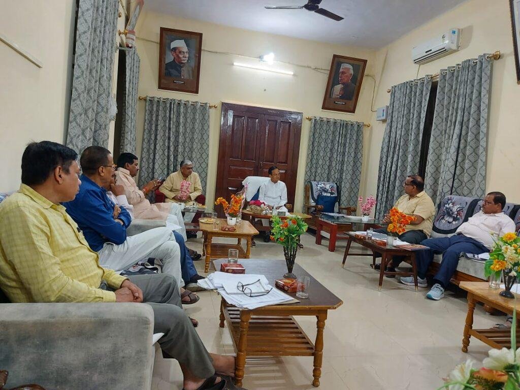 भागलपुर05मई*पद सृजित करने को लेकर हुई बैठक। भागलपुर05मई*पद सृजित करने को लेकर हुई बैठक।