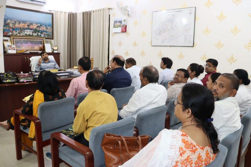 चित्रकूट 6 मई 2023 *जिलाधिकारी की अध्यक्षता में एमसीएच विंग खोह को क्रियाशील किए जाने के संबंध में बैठक संपन्न। चित्रकूट 6 मई 2023 *जिलाधिकारी की अध्यक्षता में एमसीएच विंग खोह को क्रियाशील किए जाने के संबंध में बैठक संपन्न।